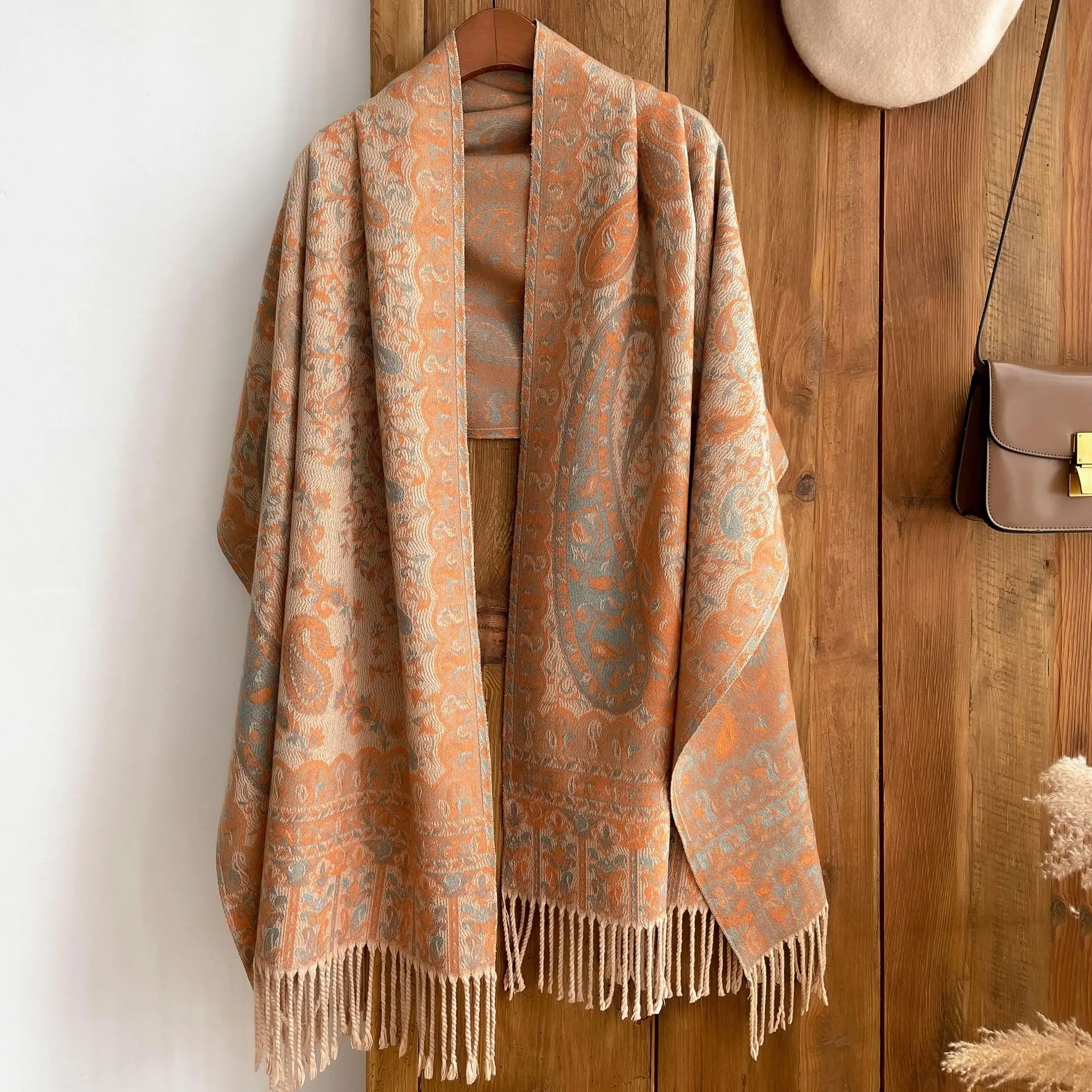 

WeHello-Bohemian Style Cape, Ethnic Style, Vintage Cape, Grassland Tour Wear, Outwear with Jacquard, Cashew Flower Scarf