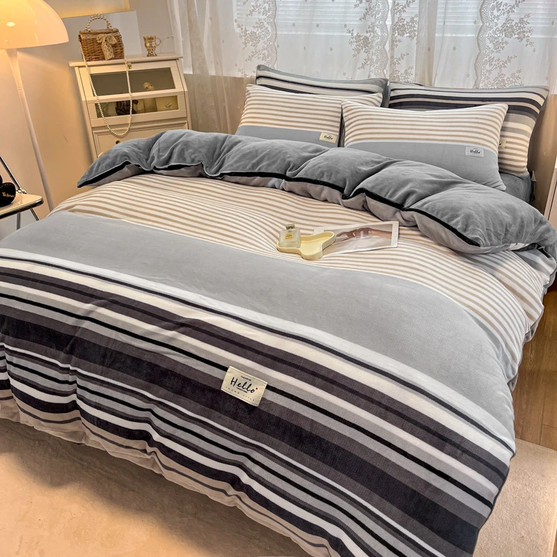 Multi purpose Velvet Duvet Cover Plaid Style Velvet Duvet Cover Double sided Design Quilt Cover