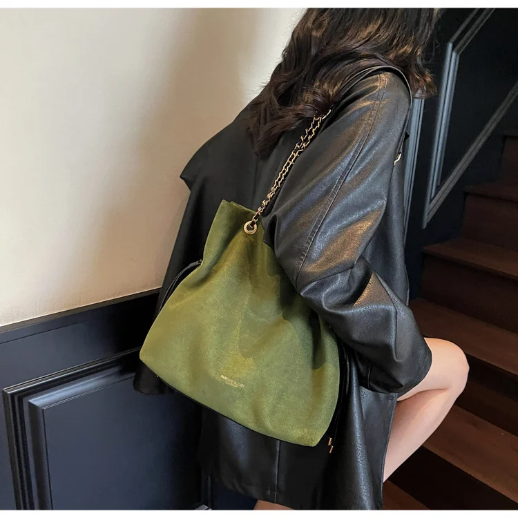 French-style High End Chain Bag Niche Design Large-capacity Bucket Bag New Simple Frosted Crossbody Bag Fashion Women's Handbags