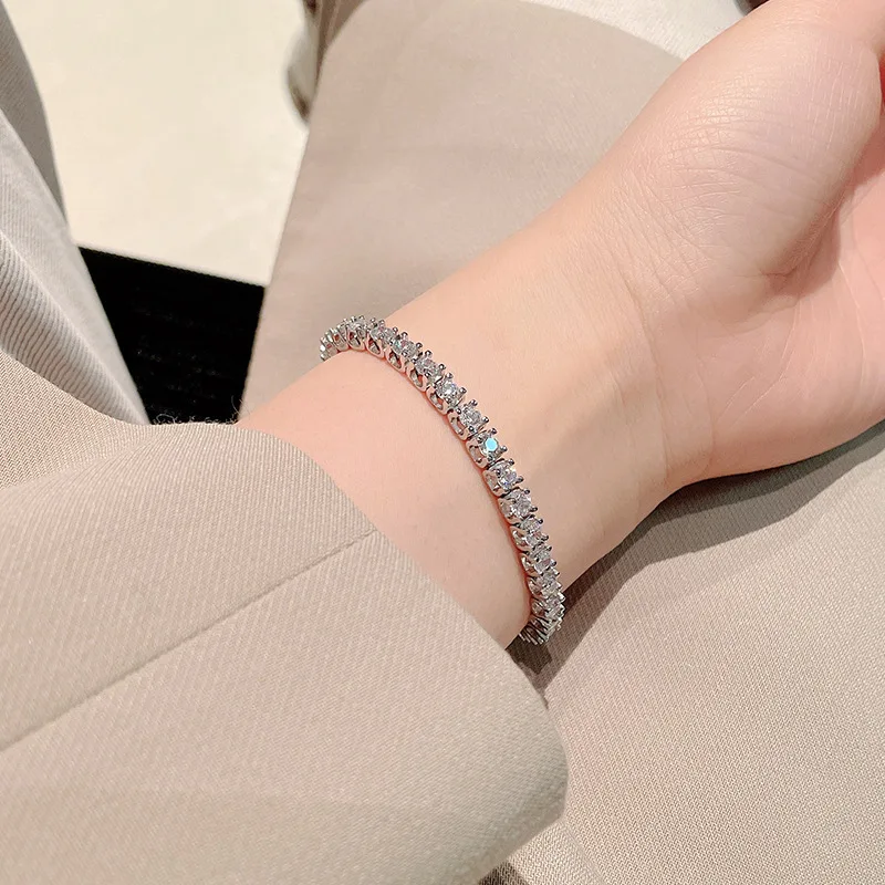 【極美品】定13万✨EYEFUNNY ブレスレット✨K18WGフルダイヤ✨希少 希少【極美品】定13万✨EYEFUNNY ブレスレット✨K18WGフルダイヤ