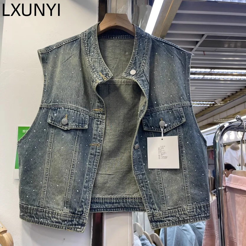 

LXUNYI Vintage Women's Denim Vest Sleeveless Cowboy Waistcoat Oversize Women Stand Collar Rhinestone Loose Short Coat Diamond
