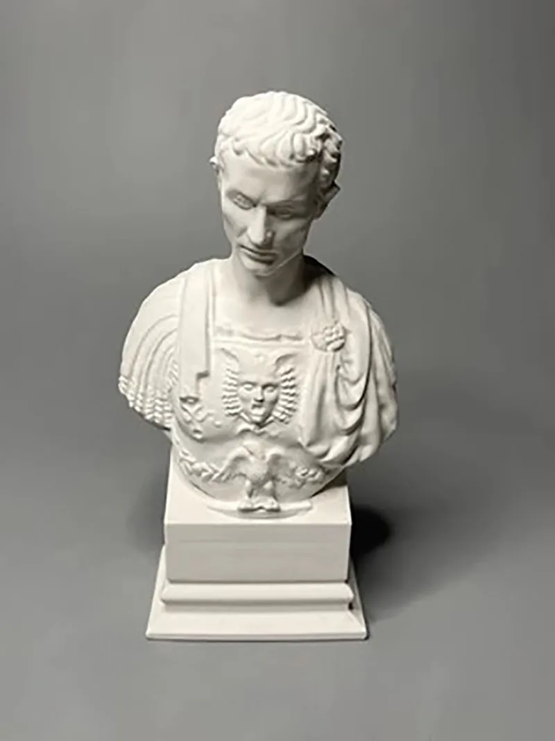 Caesar's plaster statue, sculpture, bust, personality, niche, creative model, decoration, museum, replica