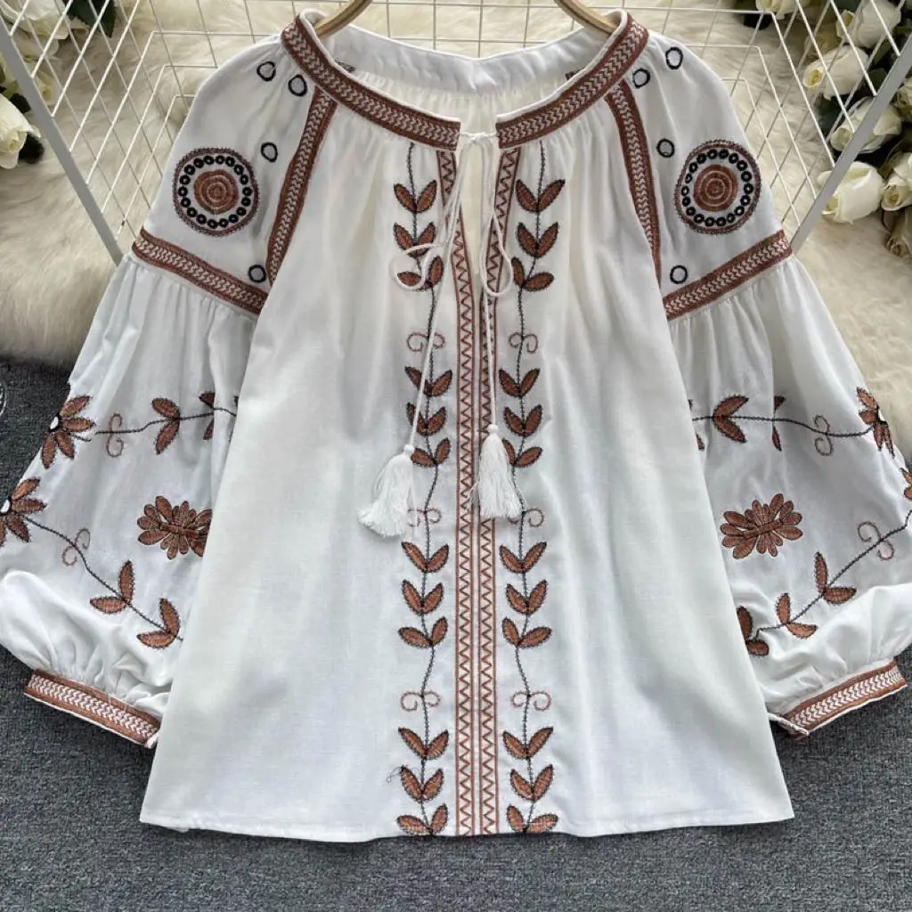 

Women Autumn Blouse Shirts Women Vintage Ethnic Style Long Sleeve Round Neck Loose Embroidered Cotton Pullover Shirt Casual Top