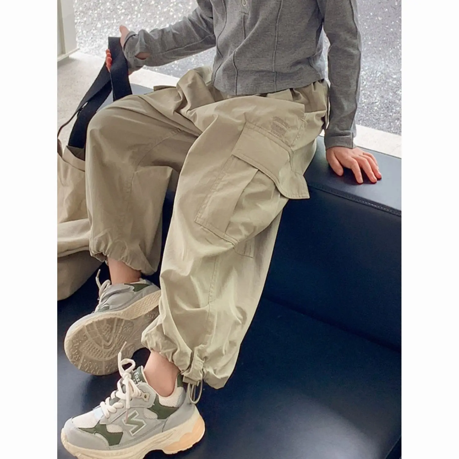 

Рабочая одежда для девочек, брюки, новинка 2023, осенняя одежда, детские брюки на весну и осень, свободные облегающие повседневные брюки для маленьких девочек