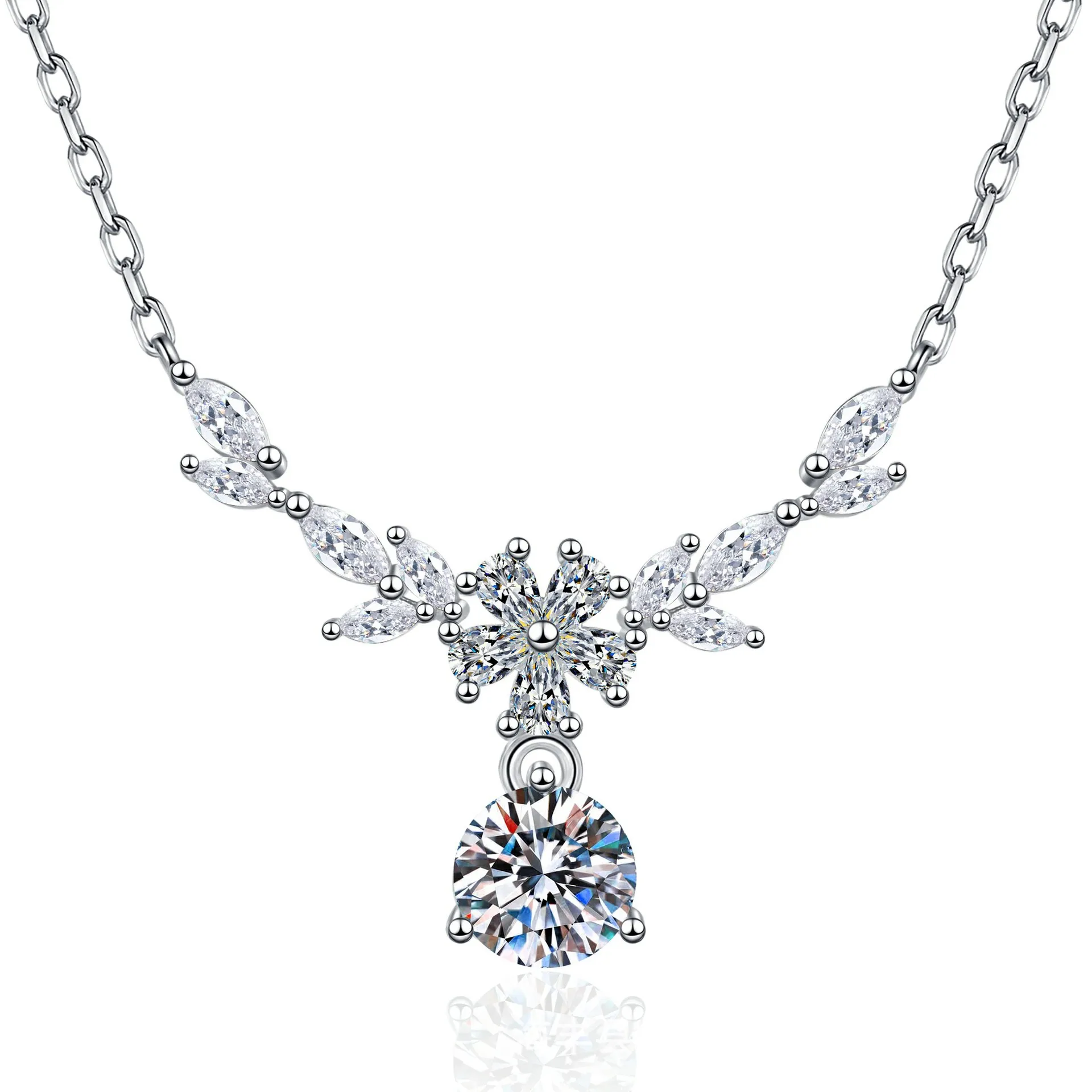 قلادة زهرية ناعمة بتعليقة لامعة