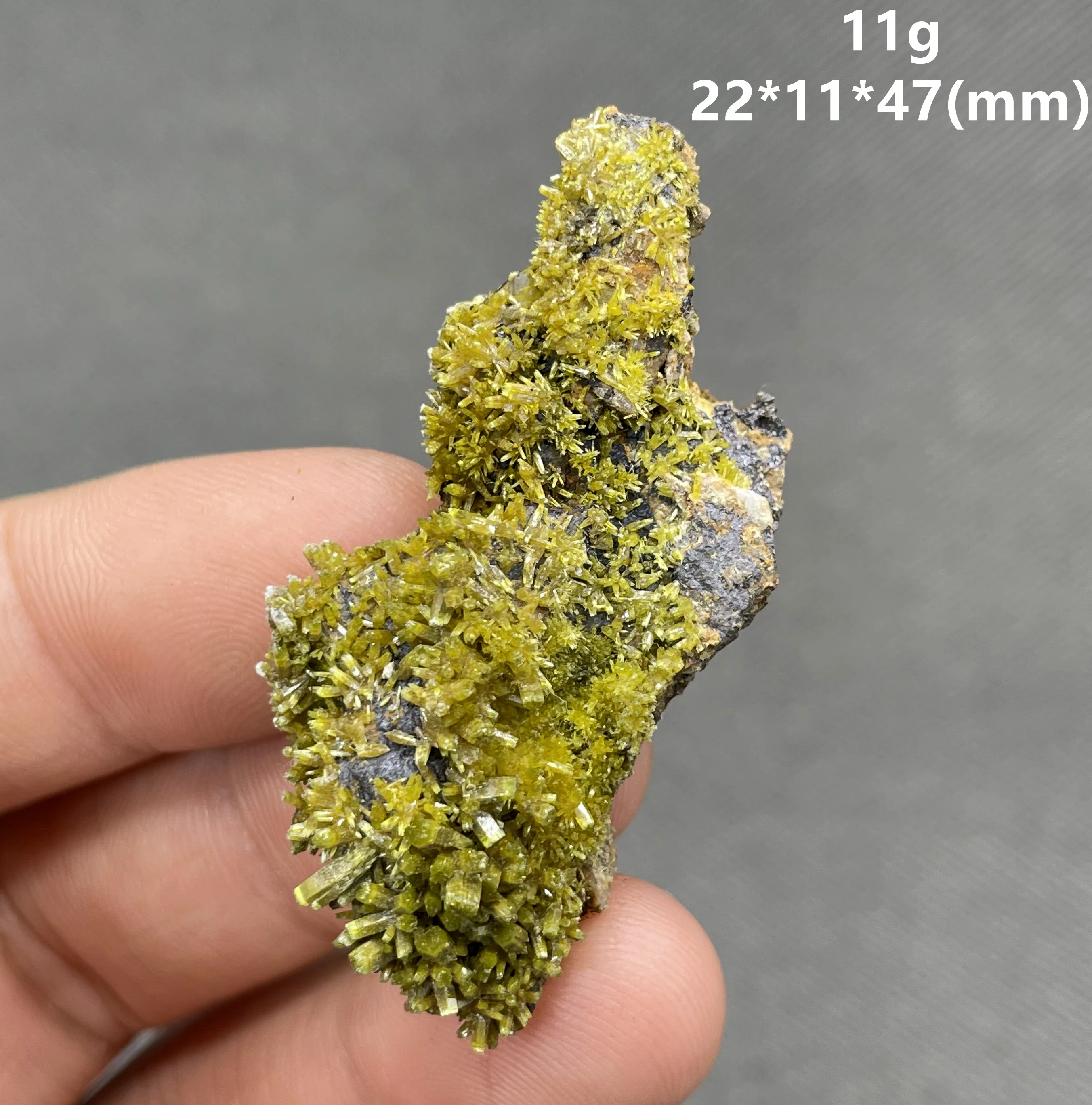 Natural Pyromorphite mineral specimen + healing quartz crystals and stones rock gemstone 5