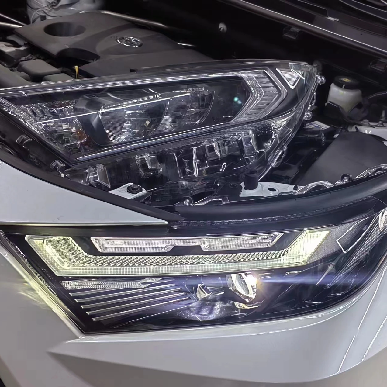 For Toyota RAV4 LED Headlights Original Upgrade Plug and Play Automotive parts styling