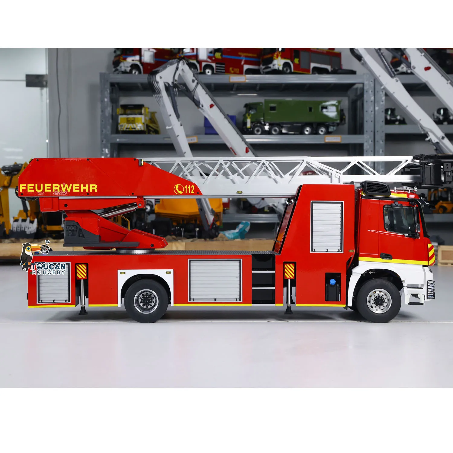 New 1/14 4x2 RC Fire Truck Remote Control Fire Fighting Vehicles With Light Sound Painted Assembled Car Toy Model Gifts 5