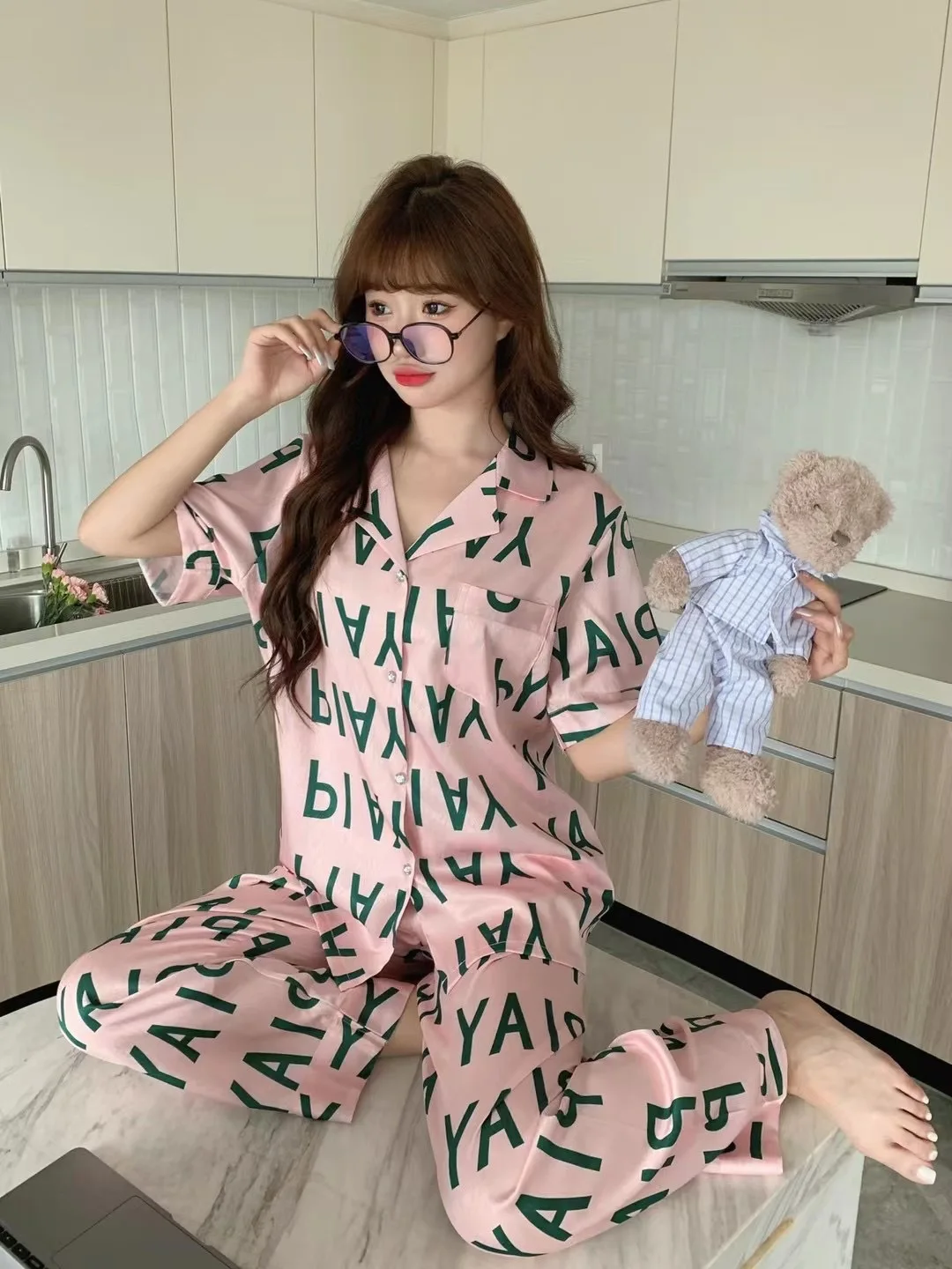 Fashionable New Ice Silk Pajamas Women's Short Sleeve Long Pants Letter Set High Grade Home Furnishing