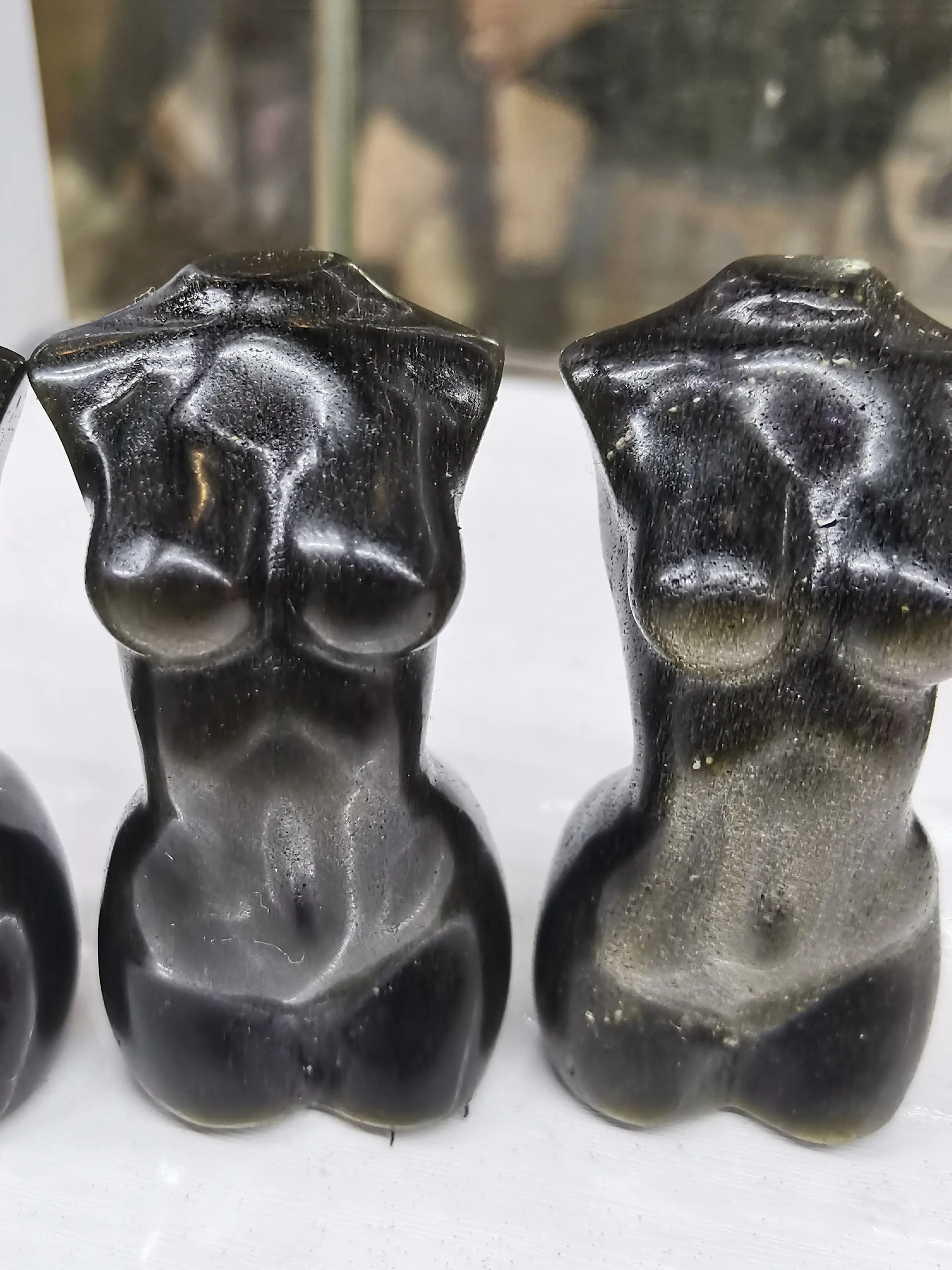 

1PC Natural Crystal Gold obsidian Model Statue Mini Handmade obsidian Female Body Carved Crafts Figurine Home Ornament Gift
