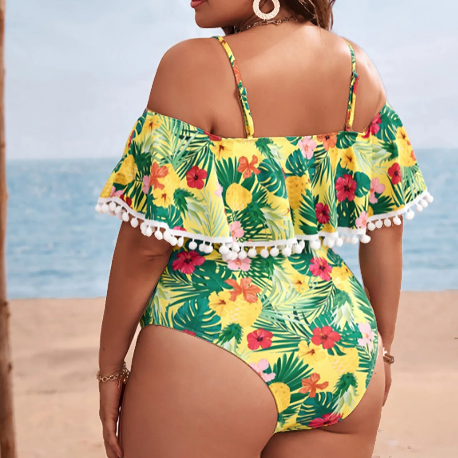 Рисунок 5 - Женские купальники больших размеров