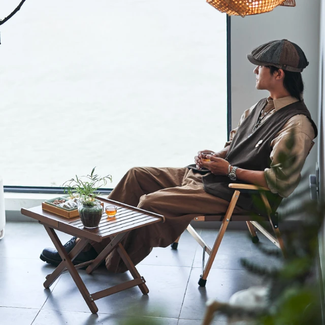 다양한 용도에 활용 가능한 야외 테이블 세트