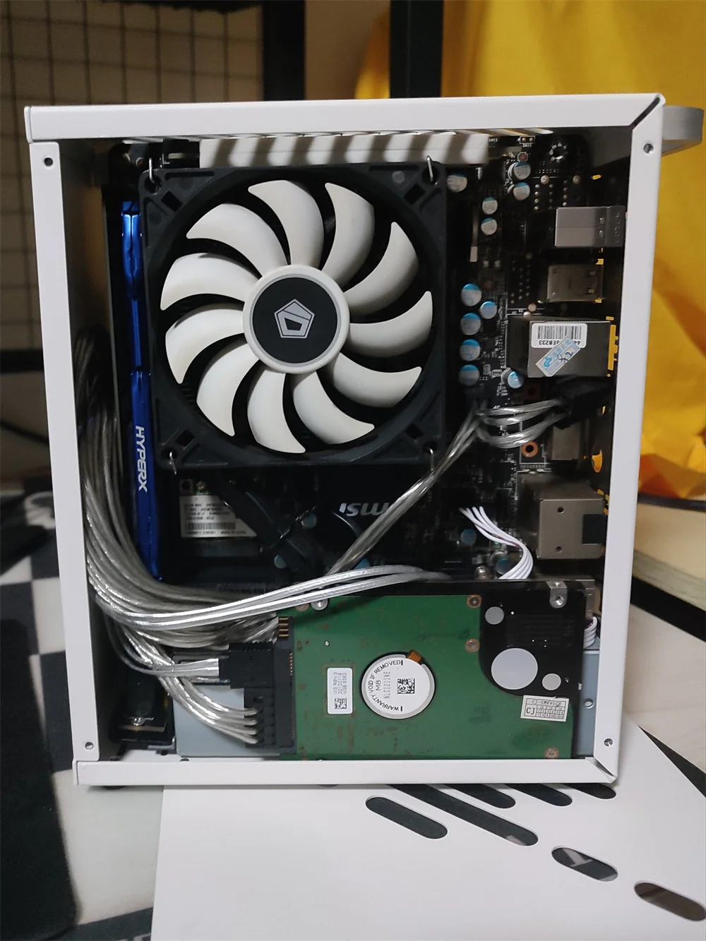 Mini ITX A4 Chassis, Flex PSU HTPC, 4.2 L, 180mm, 47mm, M24