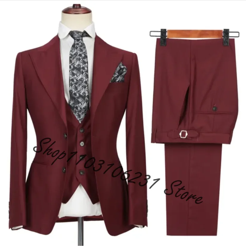 Рисунок 3 - Деловые деловые мужские костюмы