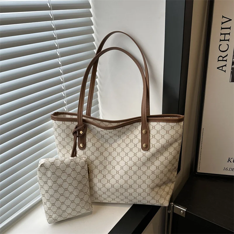 2025 New Korean style Mom Tote Bag, Commuter Large Capacity Diaper Bag, Premium Plaid Print Shoulder Bag Organizer