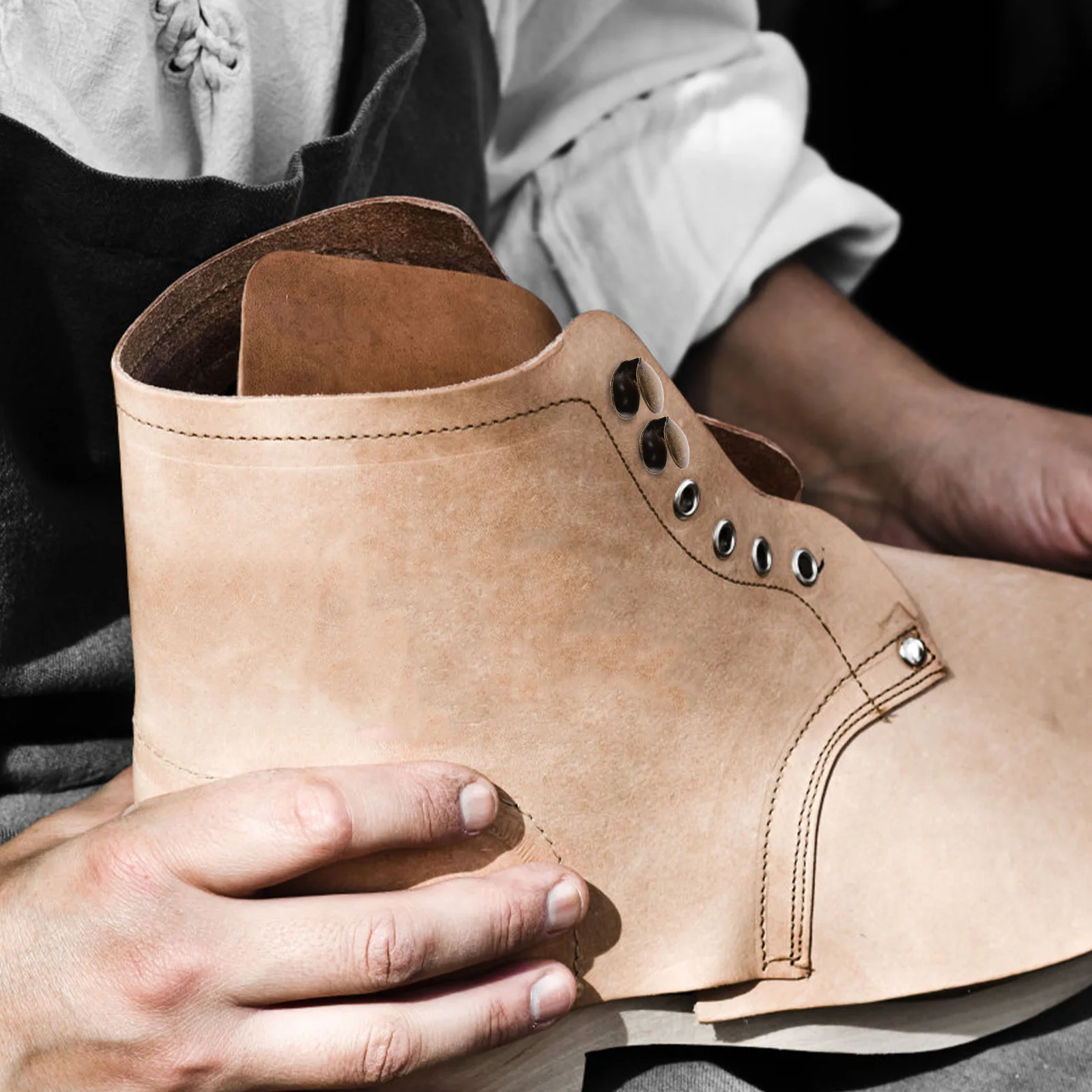 Рисунок 3 - Крючки для сапог