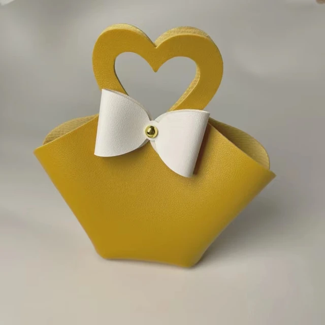 B-yellow Love Handle