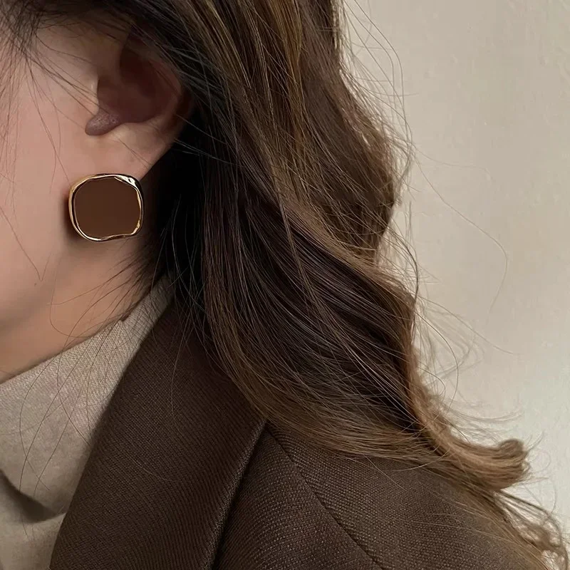 2023 Vintage Irregular Square Earrings Or Women Trendy French Design Jewelry Accessories Gift Box