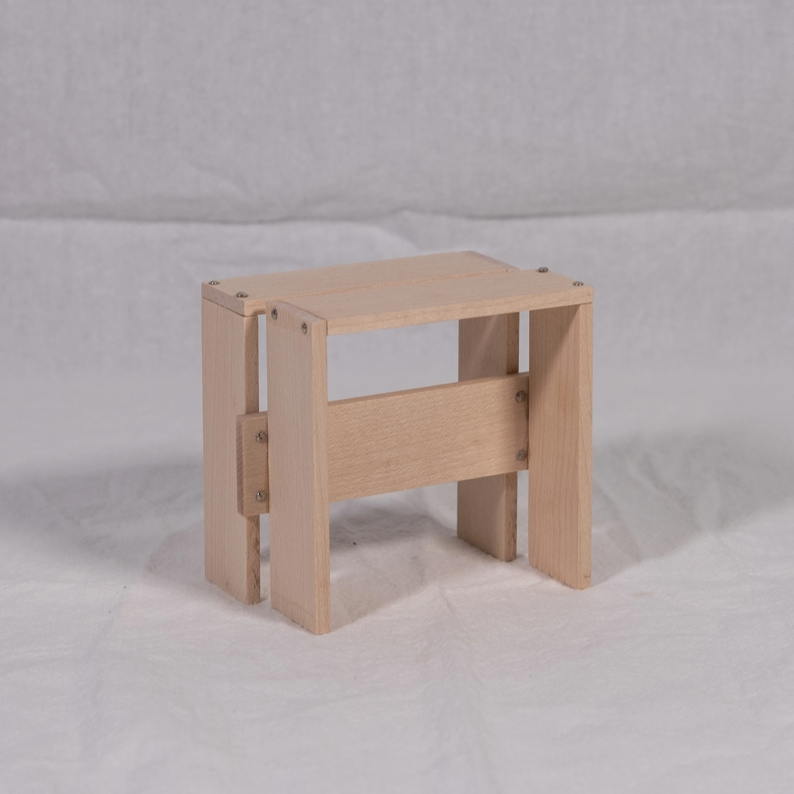 

MINI furniture、1:6 maple Mirror stool、BJD furniture、Handmade gifts