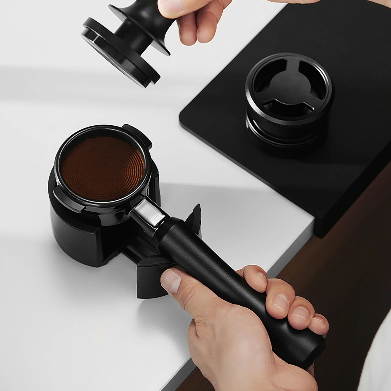 Espresso Bottomless Portafilter MHW-3BOMBER with Filter Basket for Breville/Delonghi/Lamarzocco/E61 Coffee Machine