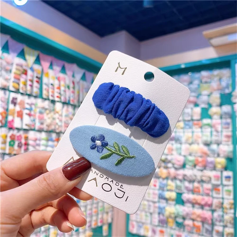 دبابيس شعر للبنات