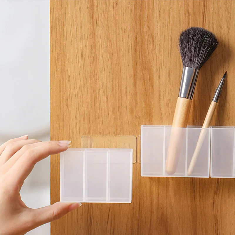 Practical and Stylish Makeup Organizer with Wall-mounted and Desktop Organizer Function for Easy Access and Storage 3