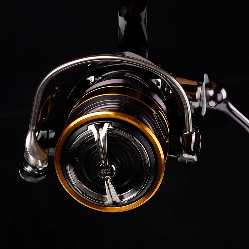 Spinning Fishing Reels Daiwa Reel LEGALIS CS LT Spinning Fishing Reels 6+1BB Max Drag 12KG Spinning Wheel ZAION V Body