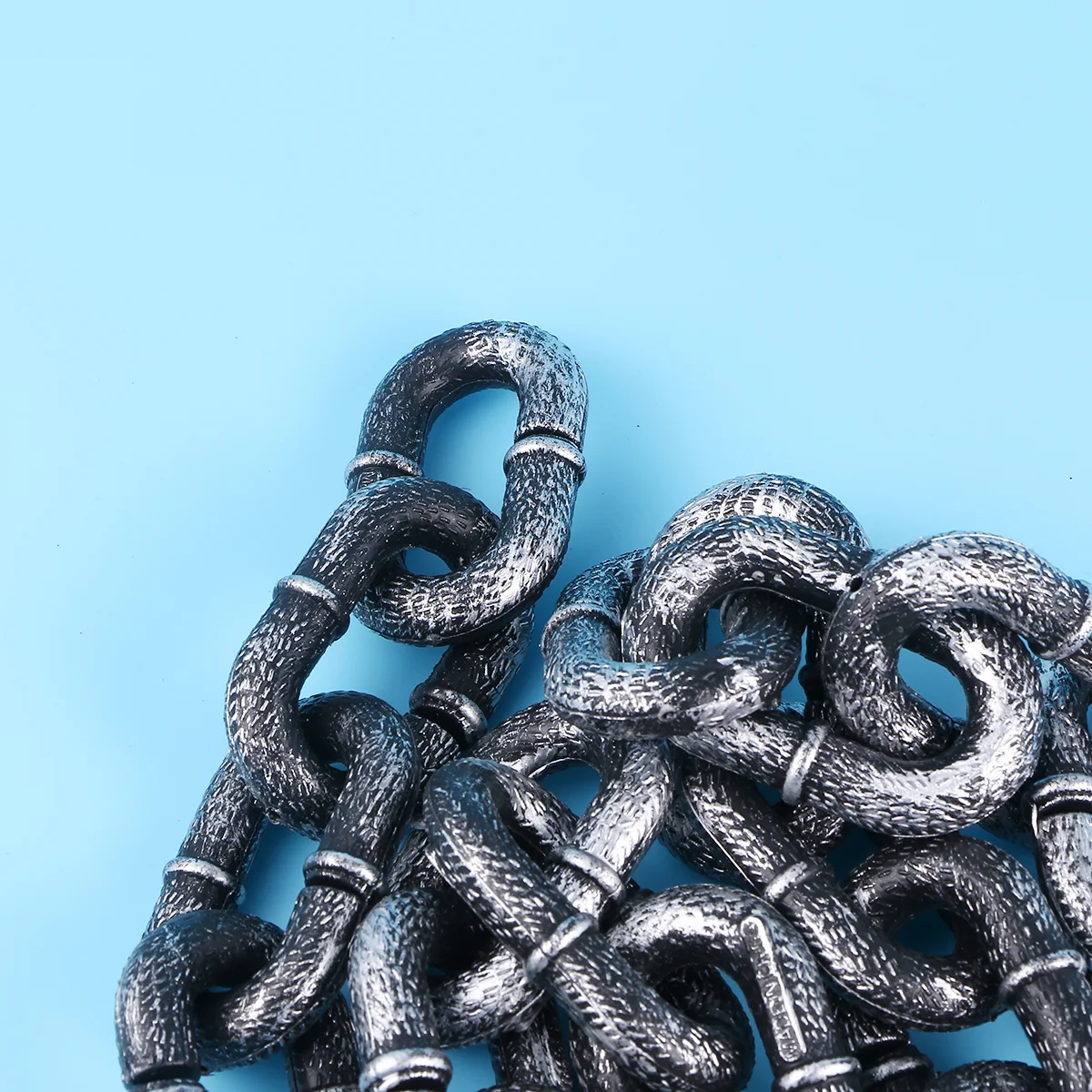 Plastic Chain Barrier 2 Meter Simulated Iron Chain Decoration Halloween Props Lightweight Material Barrier Traffic Safety Roadway Security
