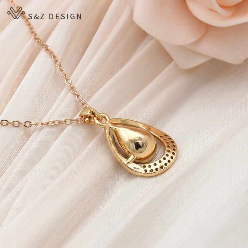 S&Z DESIGN New Fashion Water Drop Crystal Pendant Necklace For Women Champagne Gold Color Zirconia Collarbone Chain Jewelry