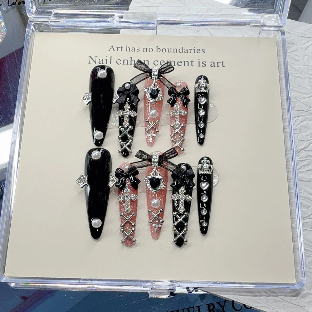 Süße Coole Spice Girl Handgefertigte Lange Quadratische Stilettos Aufklebenägel Metallnieten Blumen Schmetterling Schleife Perle Diamant Künstliche Nägel – Detail 3