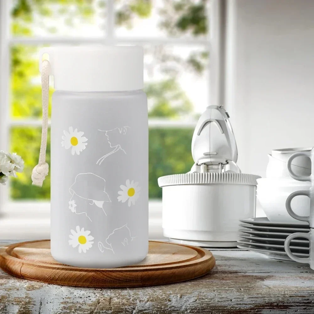 Little Daisy Water Bottles Transparent Plastic Water Cup with Rope Girl Kawaii Drink Bottle Summer Frosted Cup Juice Mug