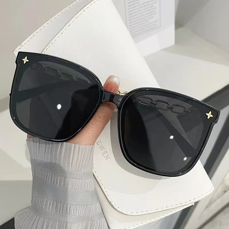 Women's Large Square Frame Sunglasses with Advanced Style