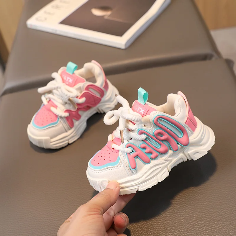 

2023 New Children's Fashion Sneakers Boys and Girls Breathable Sneakers Non slip Children's Casual Running Sneakers