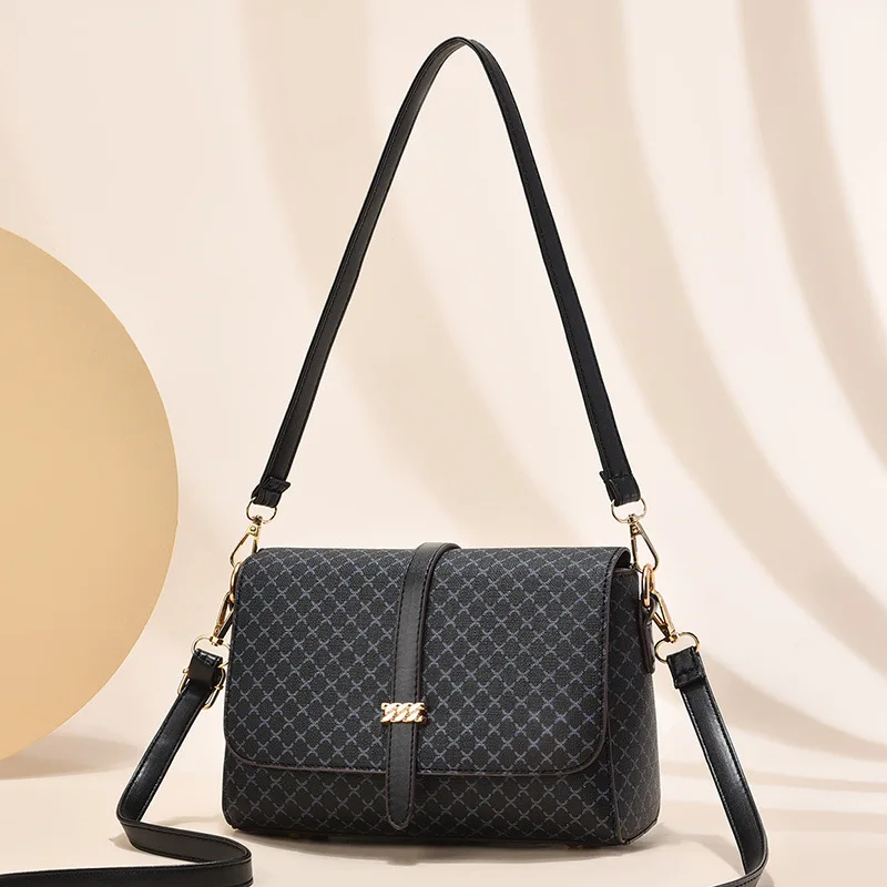 C (Black)