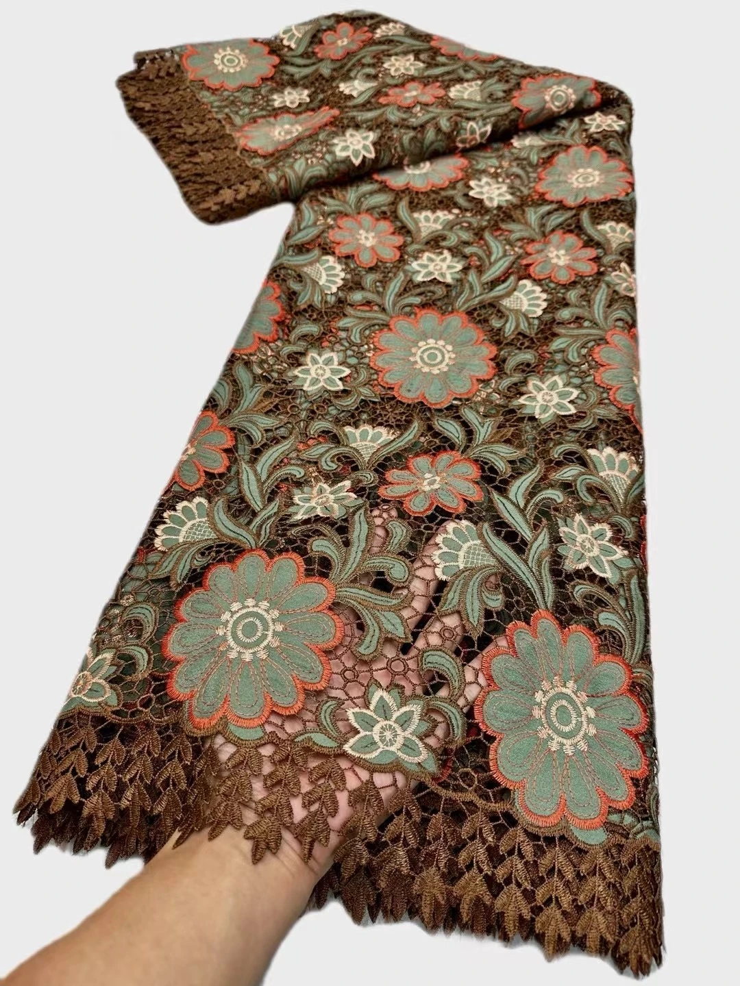 

2024 Высококачественная африканская нигерийская кружевная ткань, хлопковая ткань на метр, вышивка, роскошная, льняная, искусственная выпускная ткань, тюль, 5 ярдов