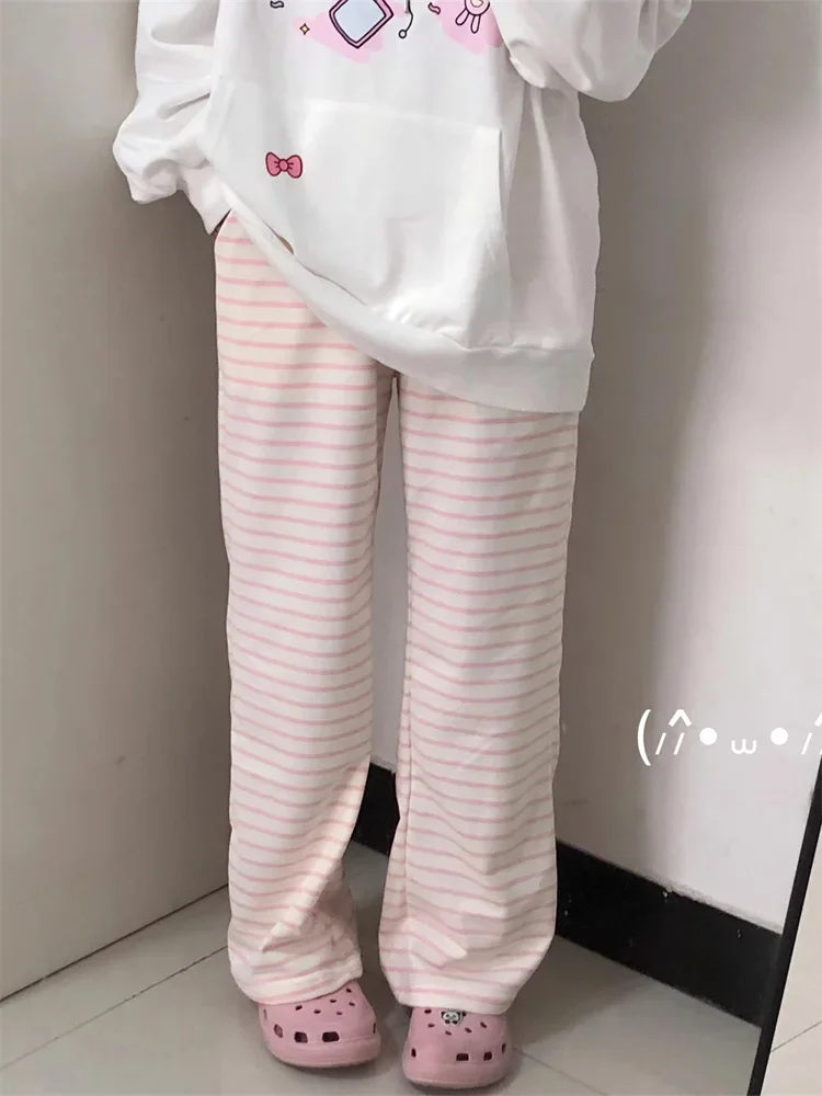 QWEEK Japanese Y2K Striped Sweatpants Women Harajuku Kawaii Sweet Fleece Sports Pants Korean Fashion Cute Girly Basic Trousers qweek korean fashion baggy jeans women y2k vintage 90s pleated denim pants oversized harajuku retro streetwear wide leg trousers