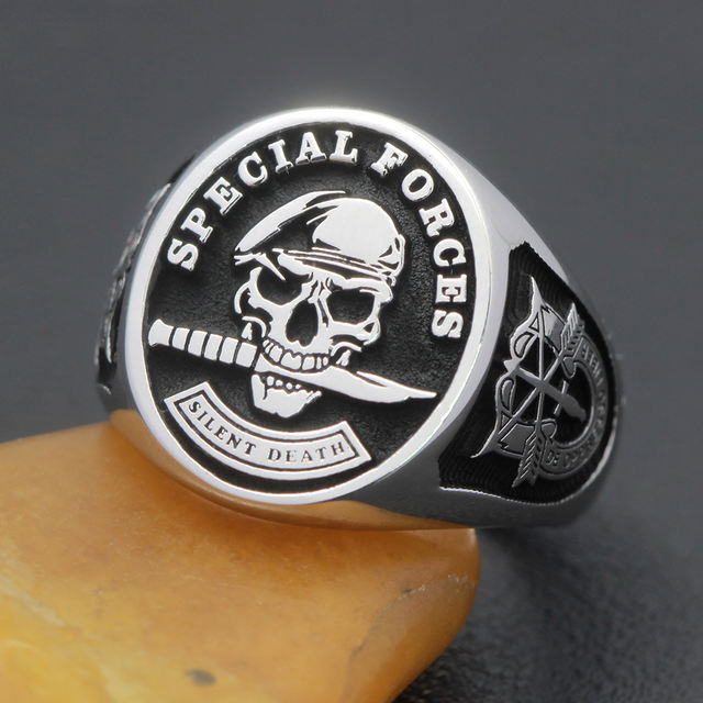 U.S ARMY SPECIAL FORCE BERET SKULL RING
