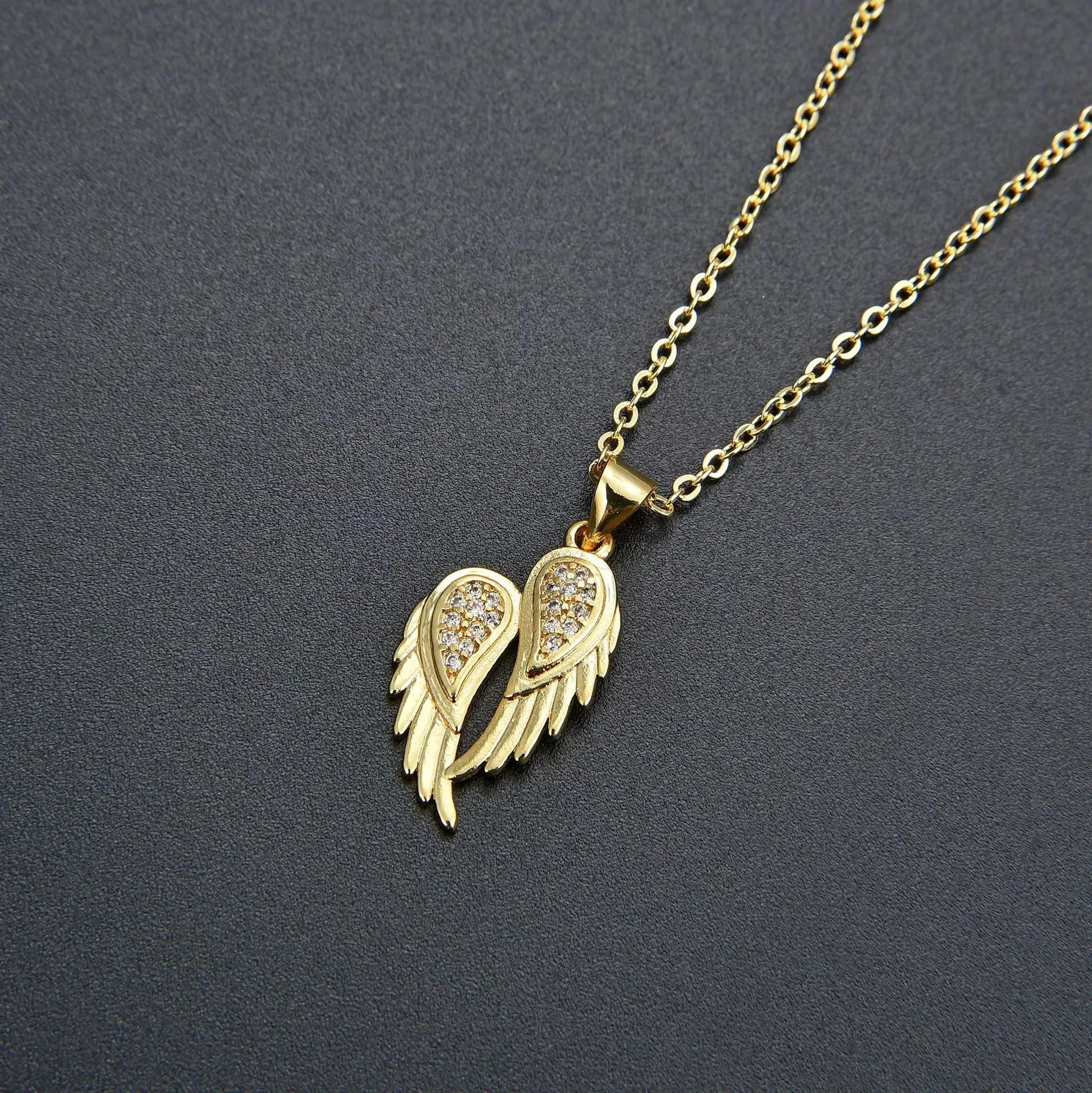 FASHION Angel Wing Pendant 24