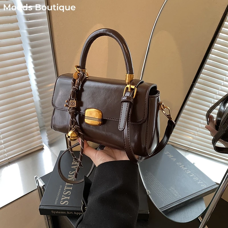 Vintage Fashion Top-handle Bags For Women Flap Shape Shoulder Crossbody Bag With Pendant 2024 Winter New Luxury Designer Handbag