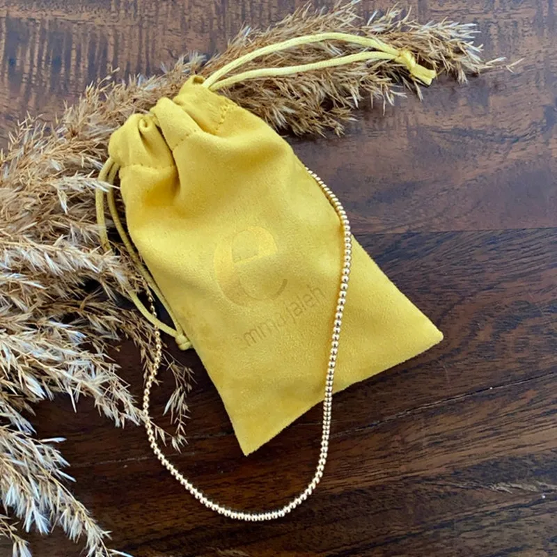 

50 упаковочных сумок для ювелирных изделий, сумочки на шнурке с индивидуальным логотипом, шикарные свадебные сумочки, желтые фланелевые сумочки