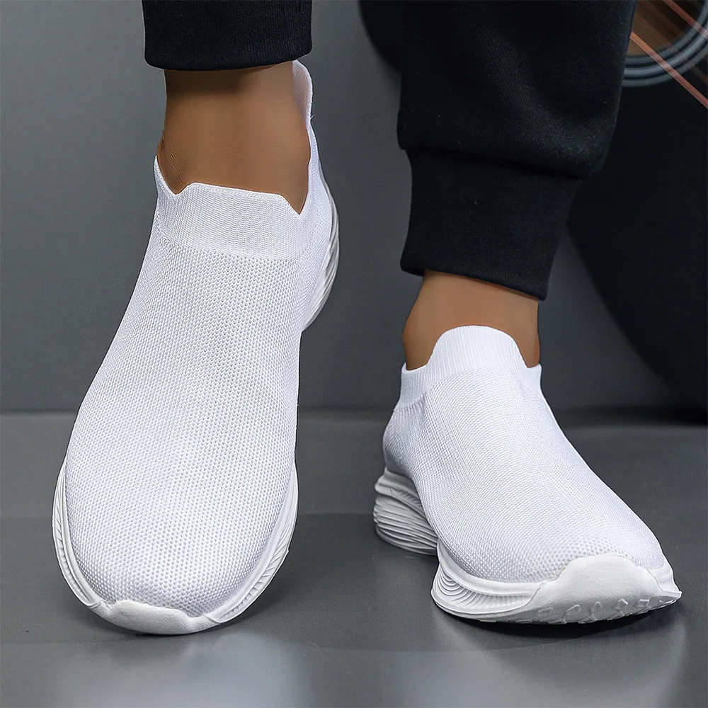 W001 Unisex Soft-Soled Non-Slip Running Shoes for Men and Women, Lightweight Loafers, Black and White Casual Sports Shoes, Campus Casual Style Four-Season Fly-Knit Sports Shoes 5