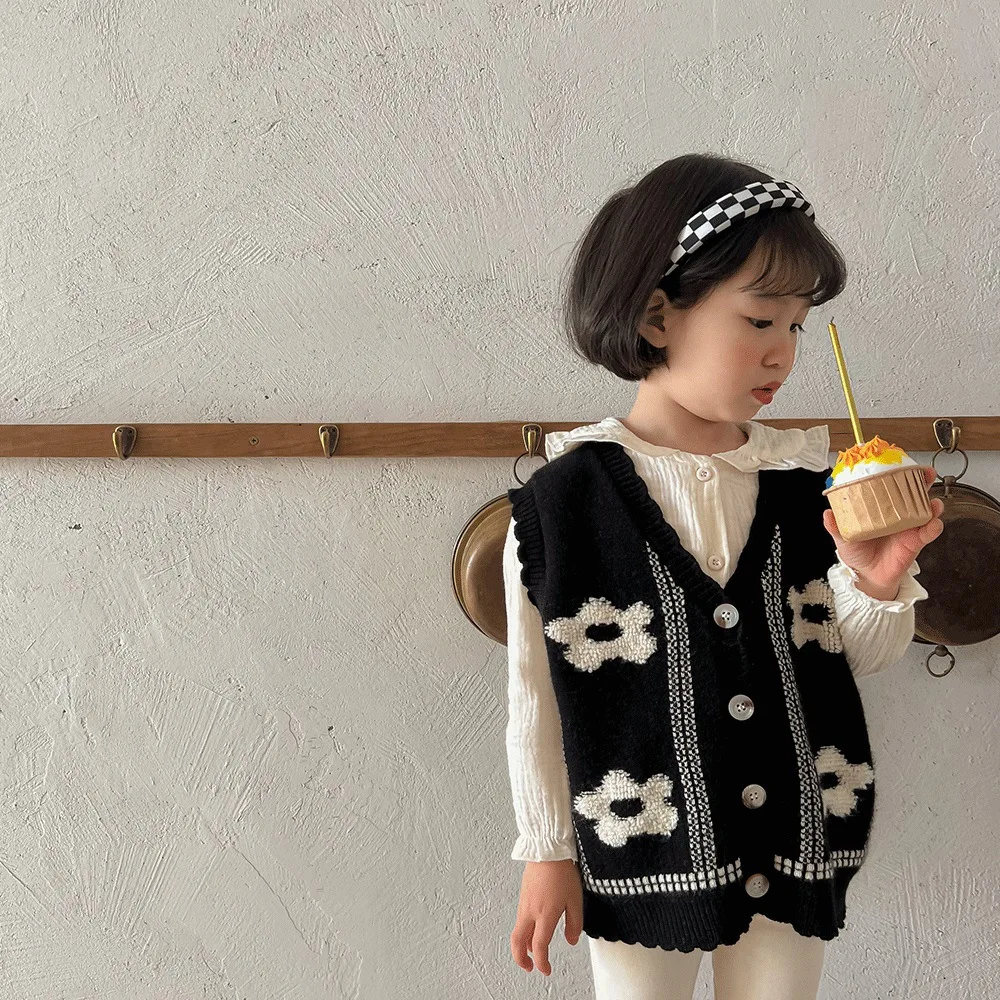 2022 Spring New Girls Knit Cardigan Vest Fashion Children Girls Flower Knitted Vest Jacket Kids Baby V-neck Sweater