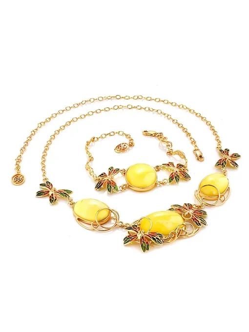 Рисунок 4 - Роскошное яркое колье из позолоченного