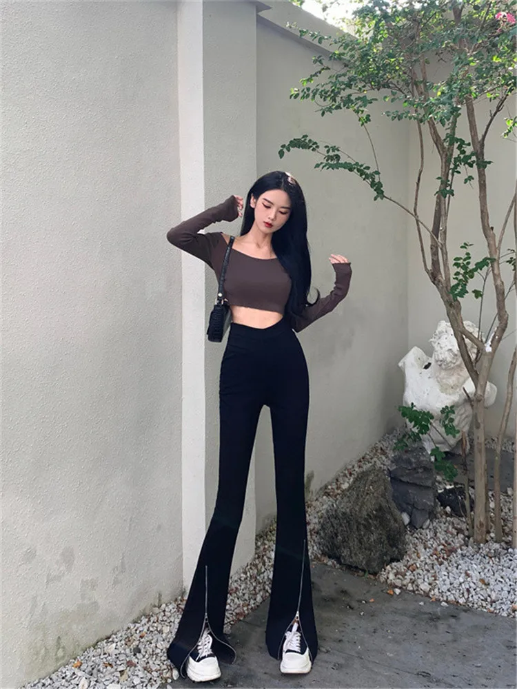 Рисунок 6 - Черные облегающие брюки с разрезом