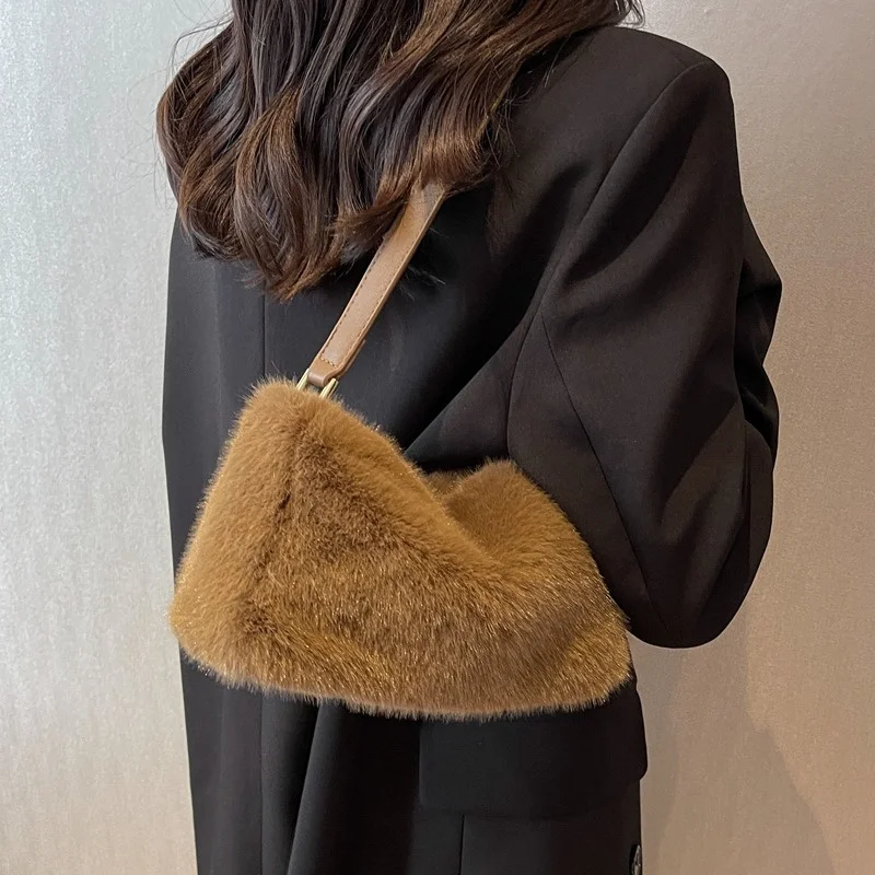 Korean Version Of The New Plush Crossbody Bag Women's Fashion Faux Fur Shoulder Bag Luxury High Quality Plush Shoulder Bag