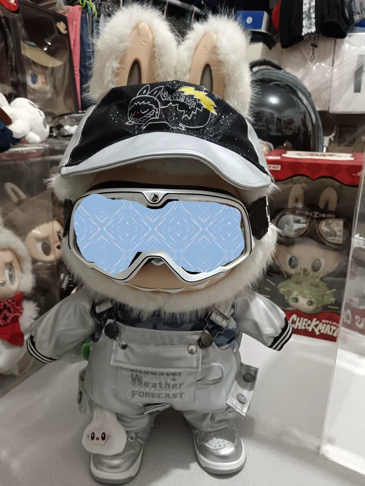 ラブブ 58cm 白　ジモモ ラブブ 58cm 白 ジモモ スニーカーマンストアのLabubuブランド