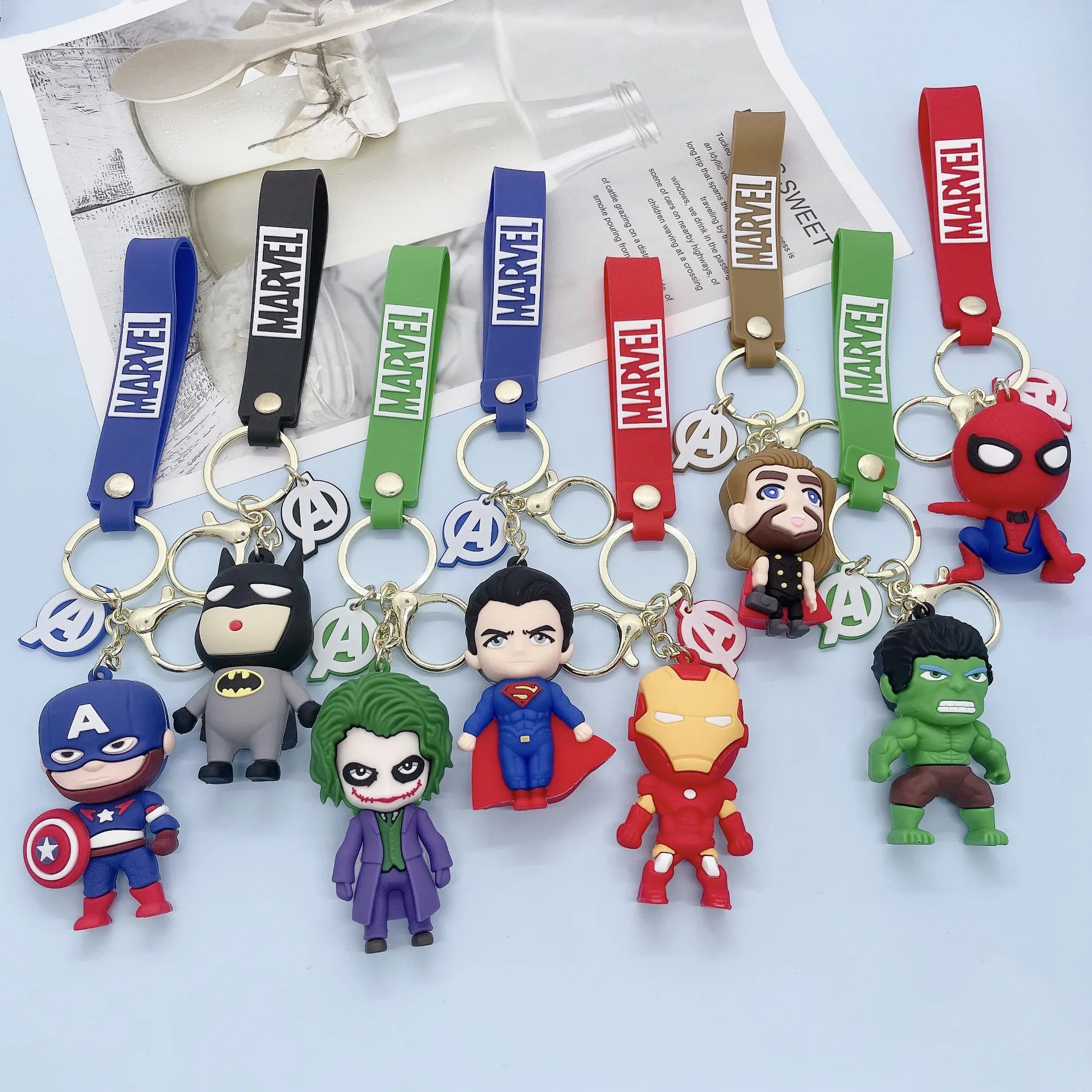 

Брелок для ключей с героями мультфильма «Marvel»