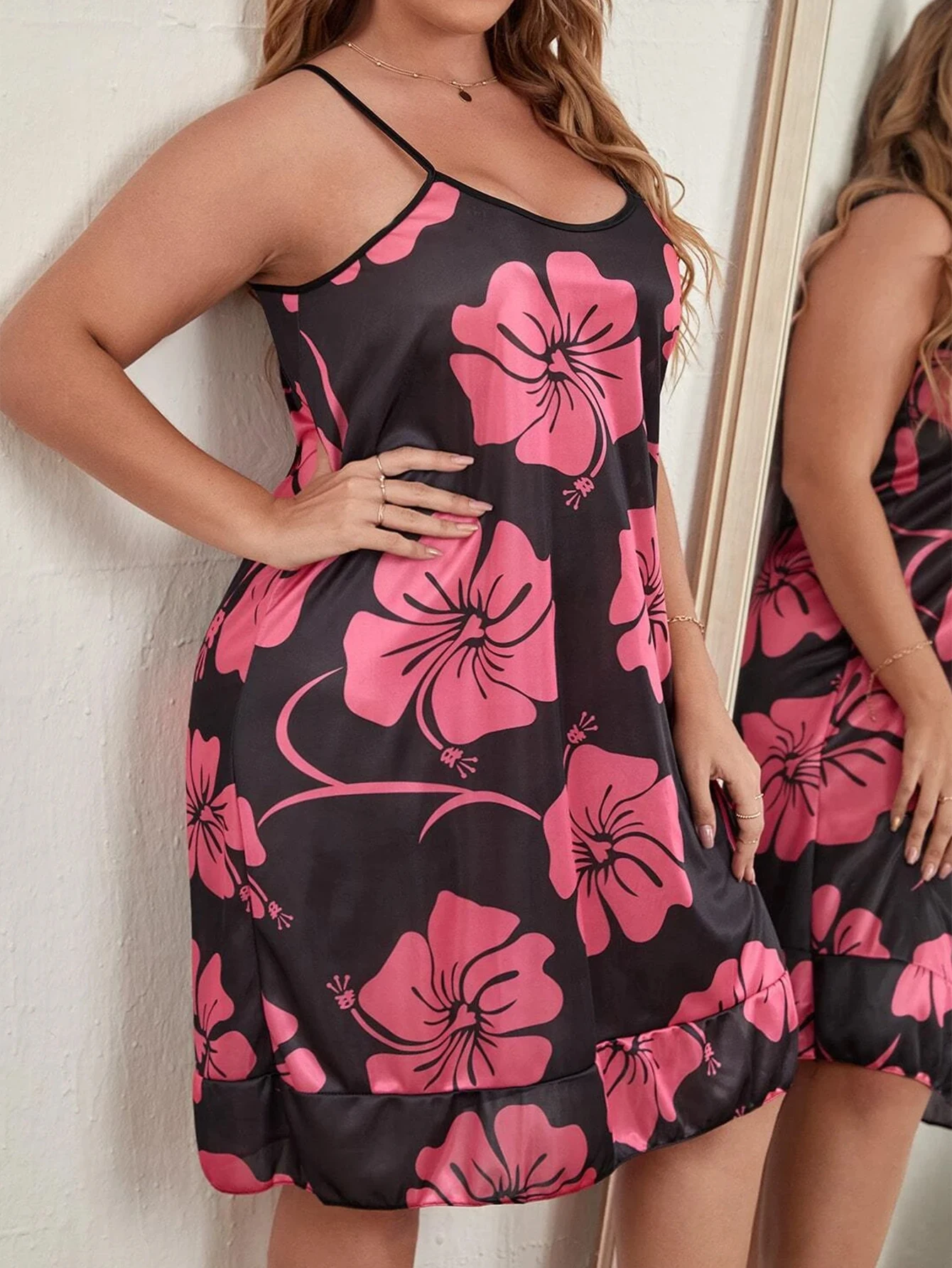 Suspended skirt for home wear, plus size dress can be worn externally, made of milk silk material