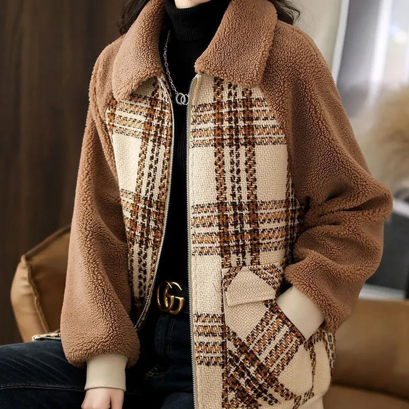 2022 Autumn Winter New Fashion Loose French Long Sleeve Casual Plaid Polo Neck Patchwork Fleece Coat Bright Line Decoration t shirts tees merry and bright plaid bleached o neck t shirt tee in red size l m s xl