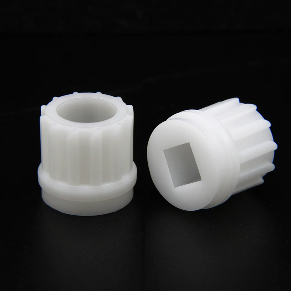 2pcs Plastic Gears Spare Parts Meat Grinder Mincer Sleeve Screw Coupling for Bork Vitek VT-1671 1672 1673 1677 RMG 1203 Scarlett